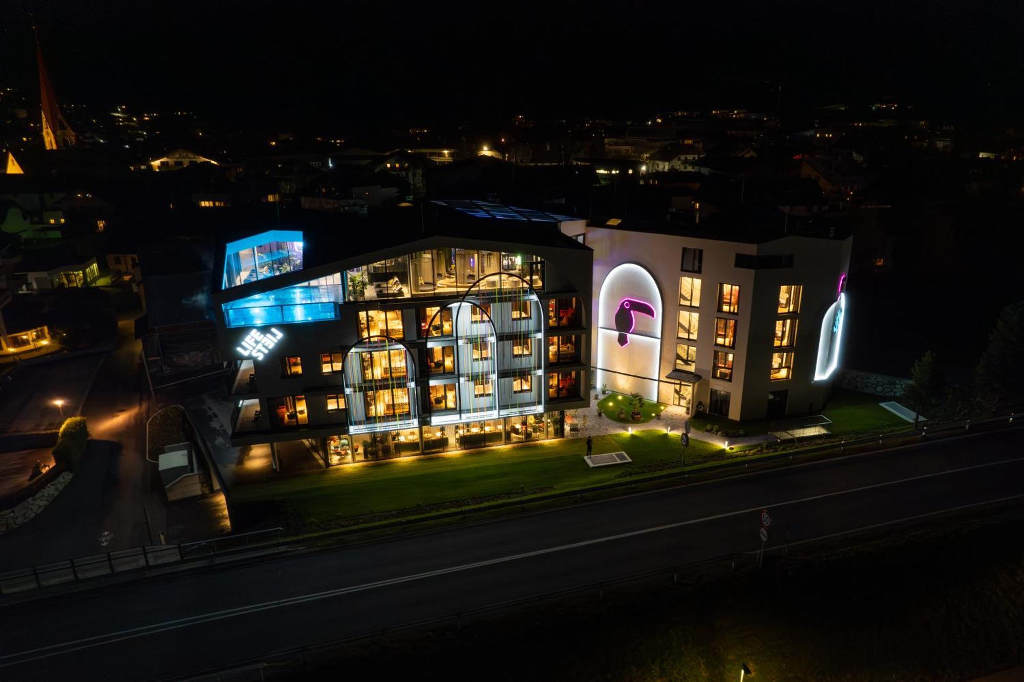 Lifesteil Aparthotel Umhausen Exteriör bild