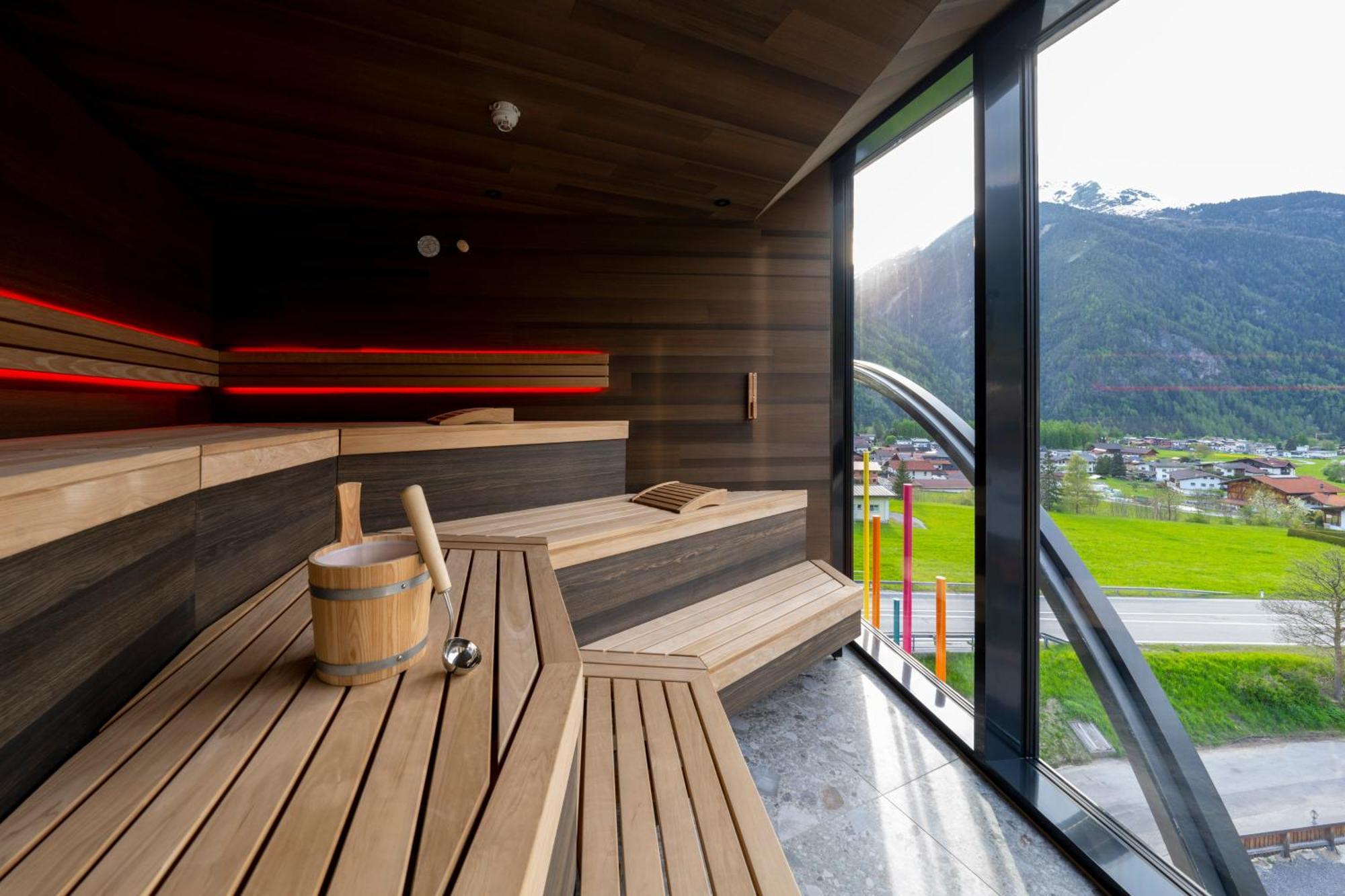 Lifesteil Aparthotel Umhausen Exteriör bild