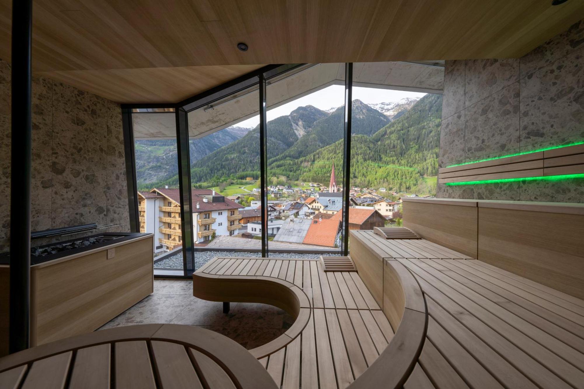 Lifesteil Aparthotel Umhausen Exteriör bild